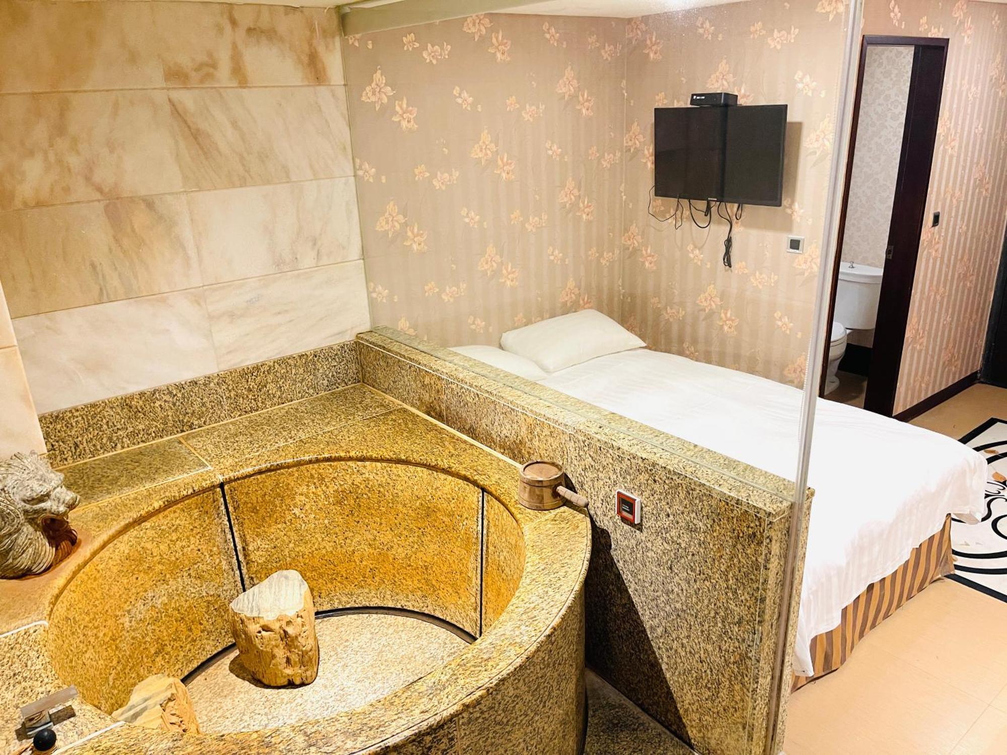Grand Pleasure Spring Hotel Тайбэй Экстерьер фото